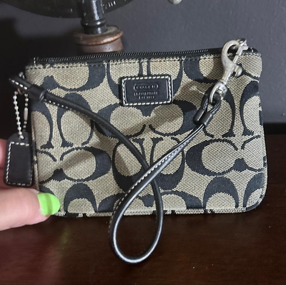 COACH Coin Small Purse Wristlet - Picture 1 of 5
